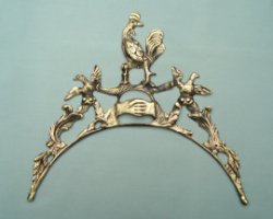 Messing gietstuk voor een Comtoise klok eind 18. Eeuw. . Ø 24 cm. (Art.Nr. 106)