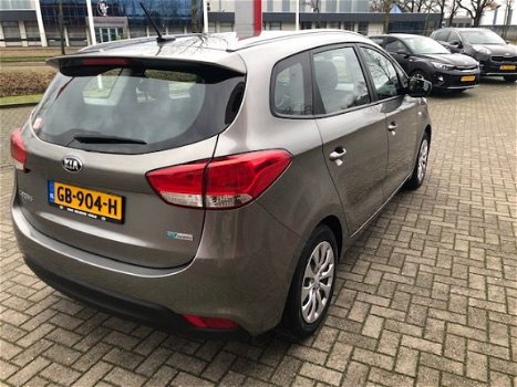 Kia Carens - 1.6 GDi DynamicLine 7 Persoons Navigatie lease vanaf € 184, = per maand info 04925-5889 - 1