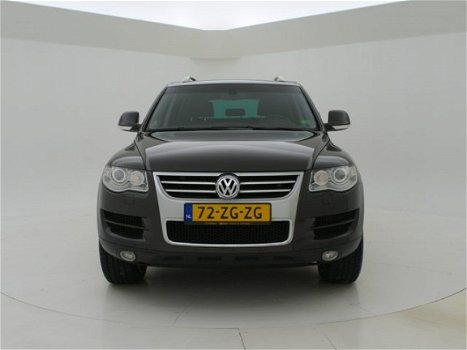 Volkswagen Touareg - 3.0 V6 TDI 240 PK AUT - 1