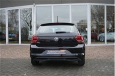Volkswagen Polo - 1.0 TSI Comfortline Business, Navi, Clima, PDC Nieuwjaarsactie van € 19.900 voor €