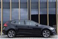 Volvo V40 - 2.0 D2 R-DESIGN Dealer onderhouden Trekhaak | Stoelverwarming | Navi | Acc | Cc - 1 - Thumbnail