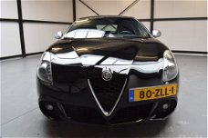 Alfa Romeo Giulietta - 1.4 T Executive|Automaat|Xenon|Led|NL Auto|NAP|Leder|19"
