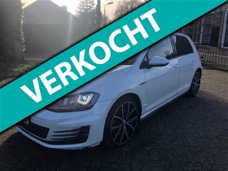 Volkswagen Golf - 2.0 TSI GTI Performance DSG/Org NL/1e Eig/Leer/Pano/Zeer volle auto/Boeken sleutel - 1