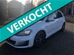 Volkswagen Golf - 2.0 TSI GTI Performance DSG/Org NL/1e Eig/Leer/Pano/Zeer volle auto/Boeken sleutel - 1 - Thumbnail