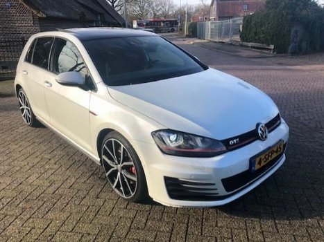 Volkswagen Golf - 2.0 TSI GTI Performance DSG/Org NL/1e Eig/Leer/Pano/Zeer volle auto/Boeken sleutel - 1