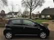 Toyota Aygo - 1.0-12V Now 5-drs 1ste eigenaar ''2324km, NAP'' - 1 - Thumbnail