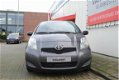 Toyota Yaris - 1.3 VVTi Comfort - 1 - Thumbnail