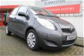 Toyota Yaris - 1.3 VVTi Comfort - 1 - Thumbnail