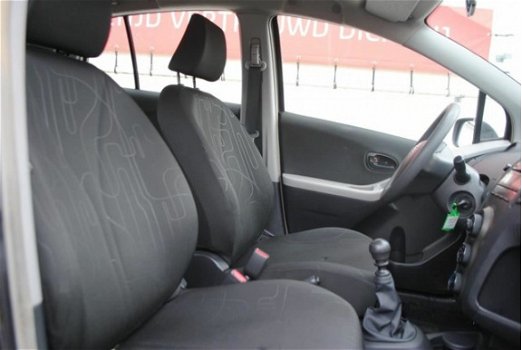 Toyota Yaris - 1.3 VVTi Comfort - 1