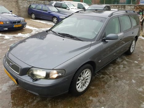 Volvo V70 - 2.5T Automaat LEER NAVI YOUNGTIMER - 1