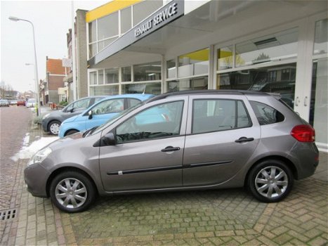 Renault Clio Estate - 1.2 TCE Special Line NAVIGATIE AIRCO CPV ELEC.RAMEN - 1