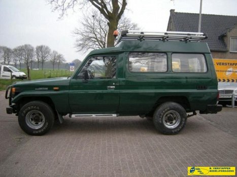 Toyota Land Cruiser - LandCr. H.Duty 4.2 Hardtop Long - 1