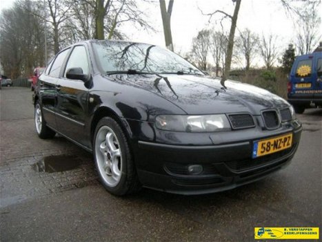 Seat Toledo - 2.3 V5 Signo - 1