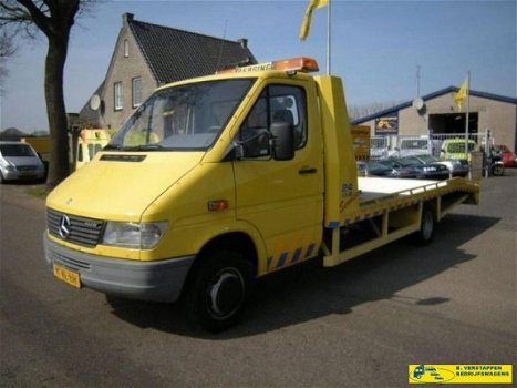 Mercedes-Benz Sprinter - 412D Oprijwagen - 1