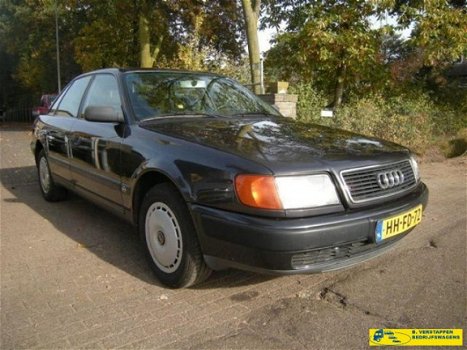 Audi 100 - 2.3 E - 1