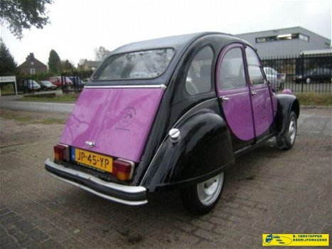 Citroën 2 CV - 6 Special - 1