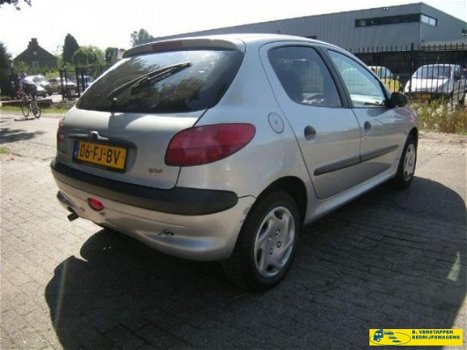 Peugeot 206 - XT 1.9 D - 1