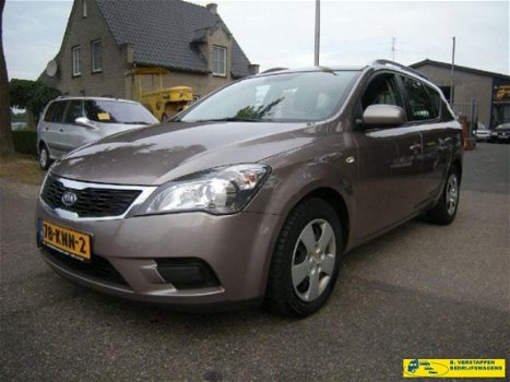 Kia Cee'd Sporty Wagon - 1.6 CRDi 115 X-tra - 1