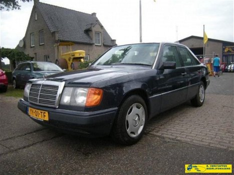 Mercedes-Benz 300-serie - 300 D Turbo - 1