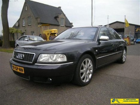 Audi A8 - S8 quattro - 1