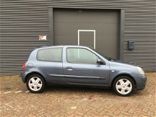 Renault Clio - 1.6 16V