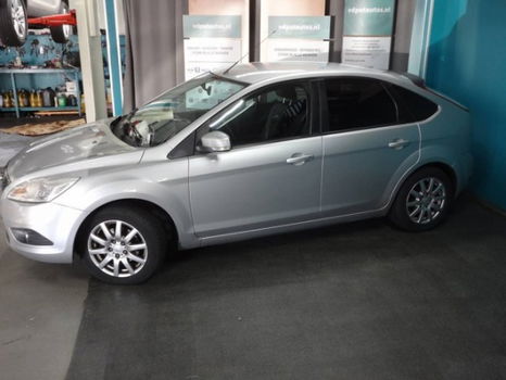 Ford Focus - 1.6 16 V Trend Automaat - 1