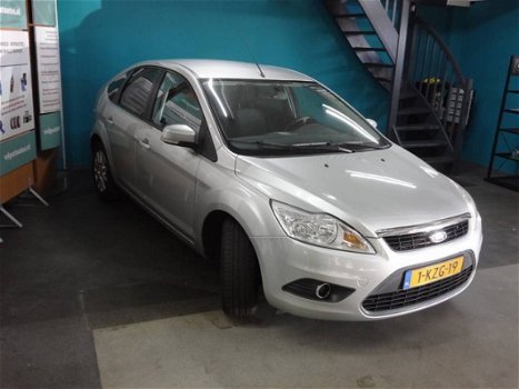 Ford Focus - 1.6 16 V Trend Automaat - 1