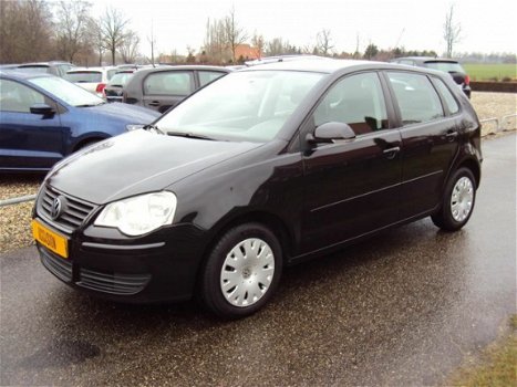 Volkswagen Polo - 1.4-16V Trendline - 1