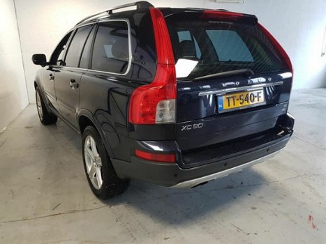 Volvo XC90 - 2.4 D5 Momentum - 1