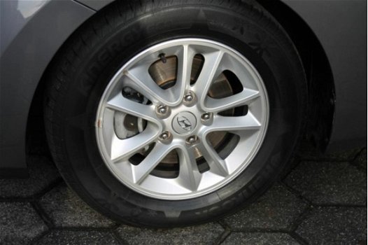 Hyundai i30 - 1.6 GDi i-vision /2013/Navi/Camera/Trekhaak/74.418 km - 1