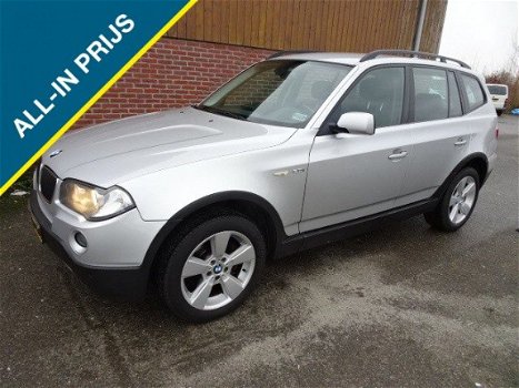 BMW X3 - 2.0i Introduction - Navi - Nieuwstaat - 1