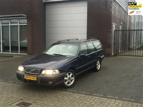 Volvo V70 - XC 2.5 T AWD Luxury LPG G-3 AUTOMAAT - 1