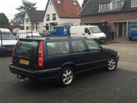 Volvo V70 - XC 2.5 T AWD Luxury LPG G-3 AUTOMAAT - 1