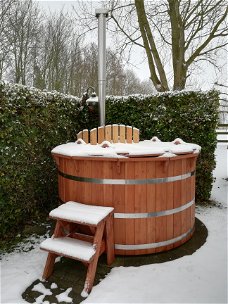 Traditionele houtgestookte Hottubs