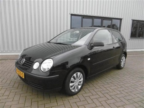 Volkswagen Polo - 1.2 Airco Stuurbekrachtiging Zwart - 1