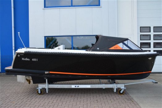 Maxima 600 Inboard - 1