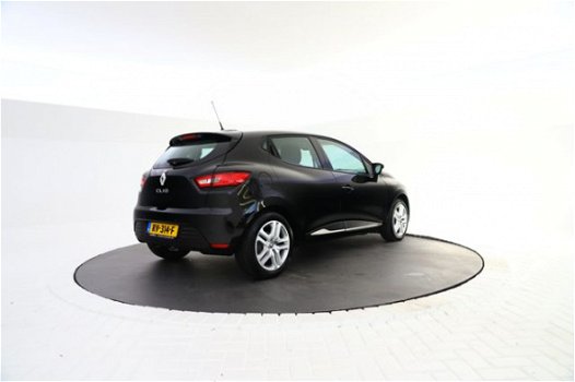 Renault Clio - 1.5 dCi Ecoleader Life Navigatie, Lichtmetalen velgen, Airco, Mistlampen - 1