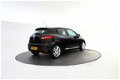 Renault Clio - 1.5 dCi Ecoleader Life Navigatie, Lichtmetalen velgen, Airco, Mistlampen - 1 - Thumbnail