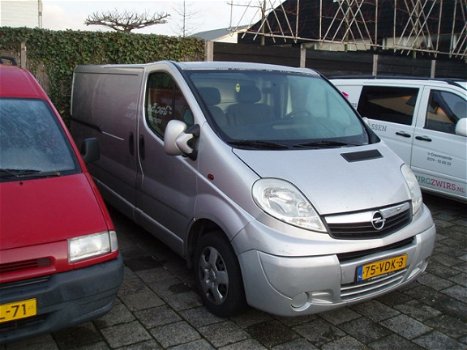 Opel Vivaro - 2.0 CDTI 84KW 2.9T L2H1 lees de advertentie apk 1-2021 - 1