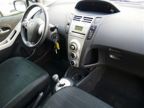 Toyota Yaris - 1.3 VVTi Sol MMT AUTOMAAT, ELEKT PAKKET - 1