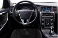 Volvo V60 - Euro6 D4 Navigatie Parkeercamera Stoelverwarming 181pk - 1 - Thumbnail