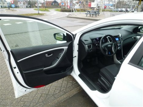 Hyundai i30 Wagon - 1.6 GDI i-Drive 1e eigenaar Rijklaarprijs - 1