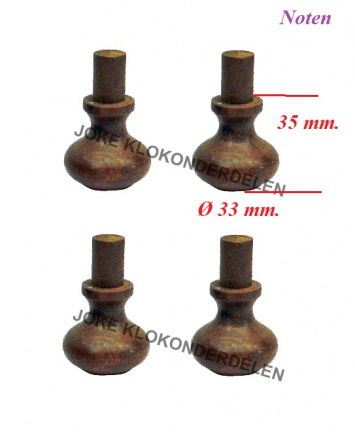 === 4 Klok pootjes = gebruikt === 39141 - nr. 1