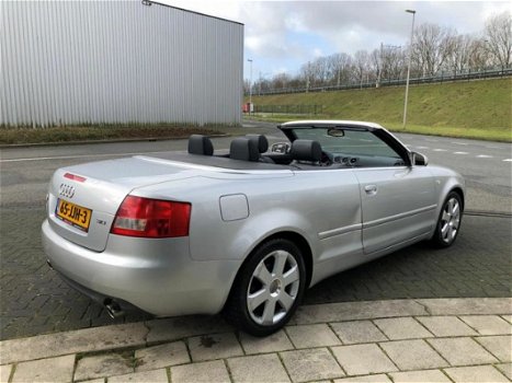 Audi A4 Cabriolet - 3.0 V6 Automaat - Leer - Youngtimer - Inr M - 1