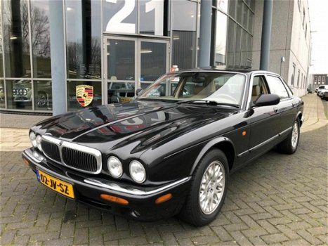 Jaguar XJ - 3.2 V8 Executive - Youngtimer - Bj 2000 - Inr Mog - 1