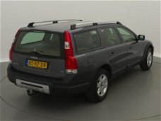 Volvo XC70 - 2.4D Summum automaat / leder / trekhaak / 4 WD / mooie auto