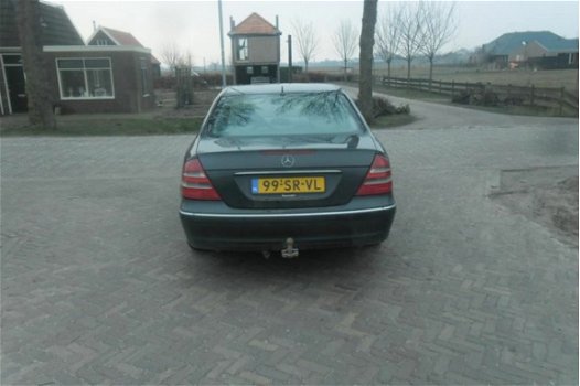 Mercedes-Benz E-klasse - 320 CDI Avantgarde AIRCO, NAVI, 4XELECRAMEN, AUTOMAAT - 1