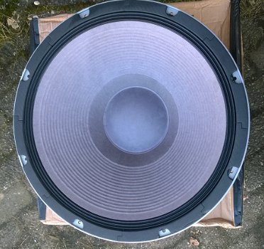 Woofer 18 inch 450-900 Watt, 8 Ohm - 7