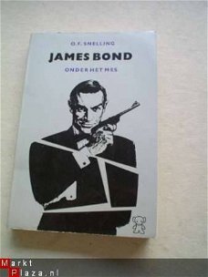 James Bond onder het mes door O.F. Snelling