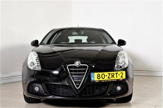 Alfa Romeo Giulietta - 1.4 T 170PK LIMITED ED. AUTOMAAT GARANTIE TOT 5-2020 NAVIGATIE ECC PDC LED LM - 1